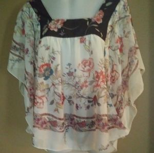 Retro Flowy Caftan sleeve Med Floral Blouse